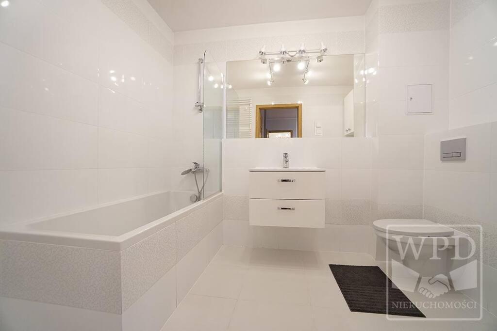 Big Apartment - Old Town - 3 Rooms - Private Parking Wrocław Buitenkant foto