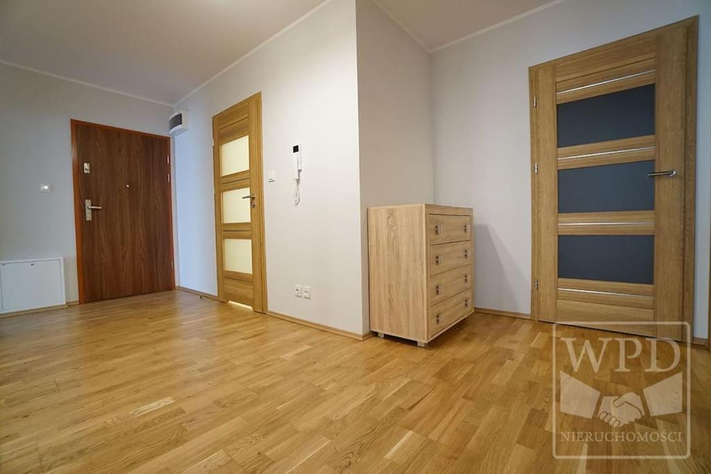 Big Apartment - Old Town - 3 Rooms - Private Parking Wrocław Buitenkant foto